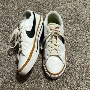 Nike Court Legacy shoes Sz.10